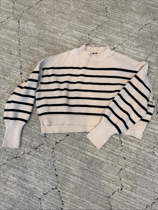 Free People Tops - Free people sweater size XS